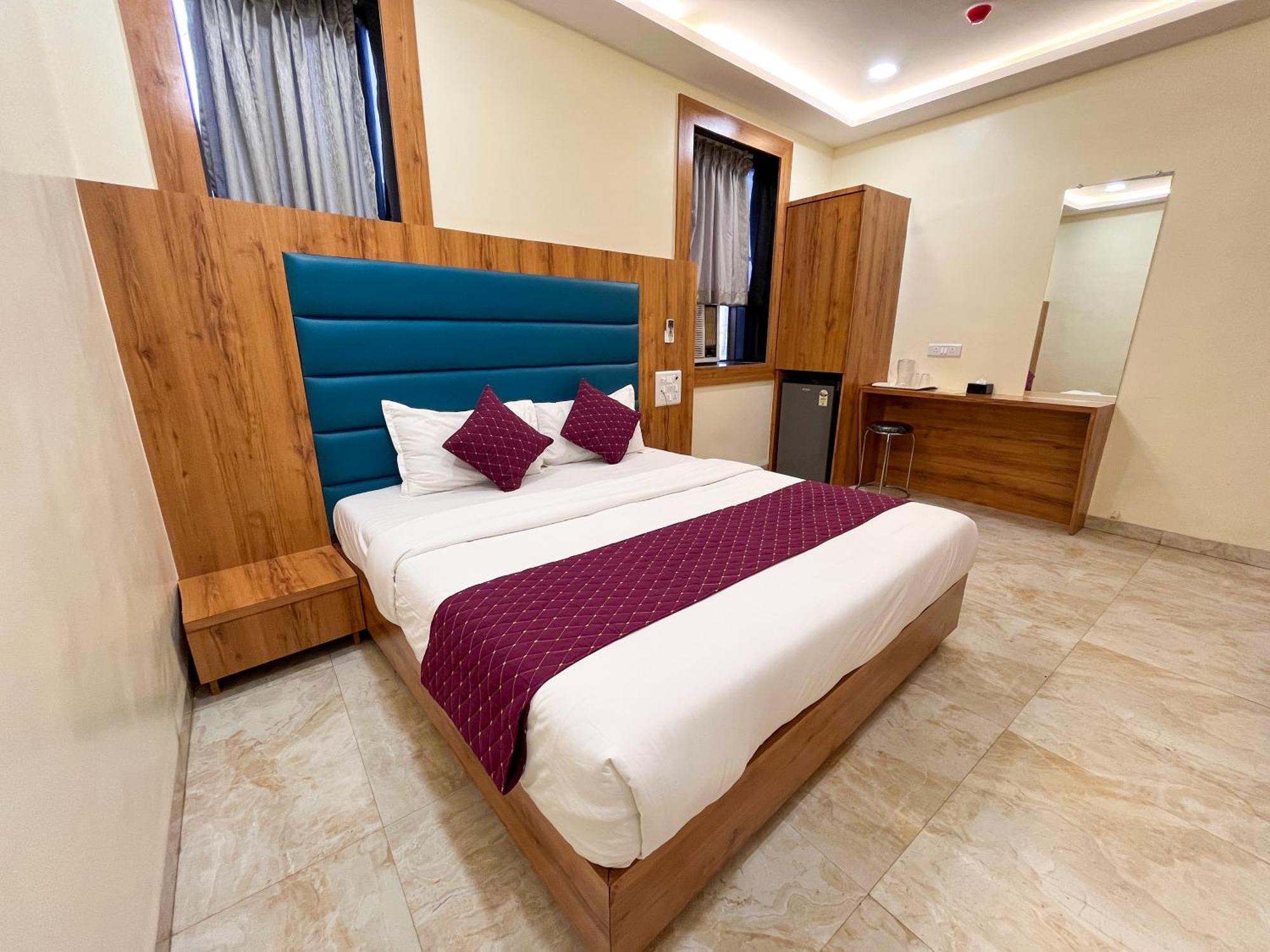 Hotel National - Grant Road Mumbai Exterior photo
